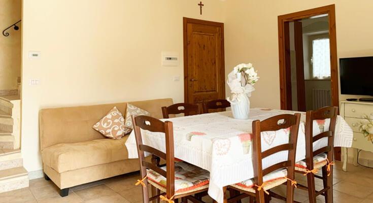 דירות Monsampietro Morico La Collina חדר תמונה